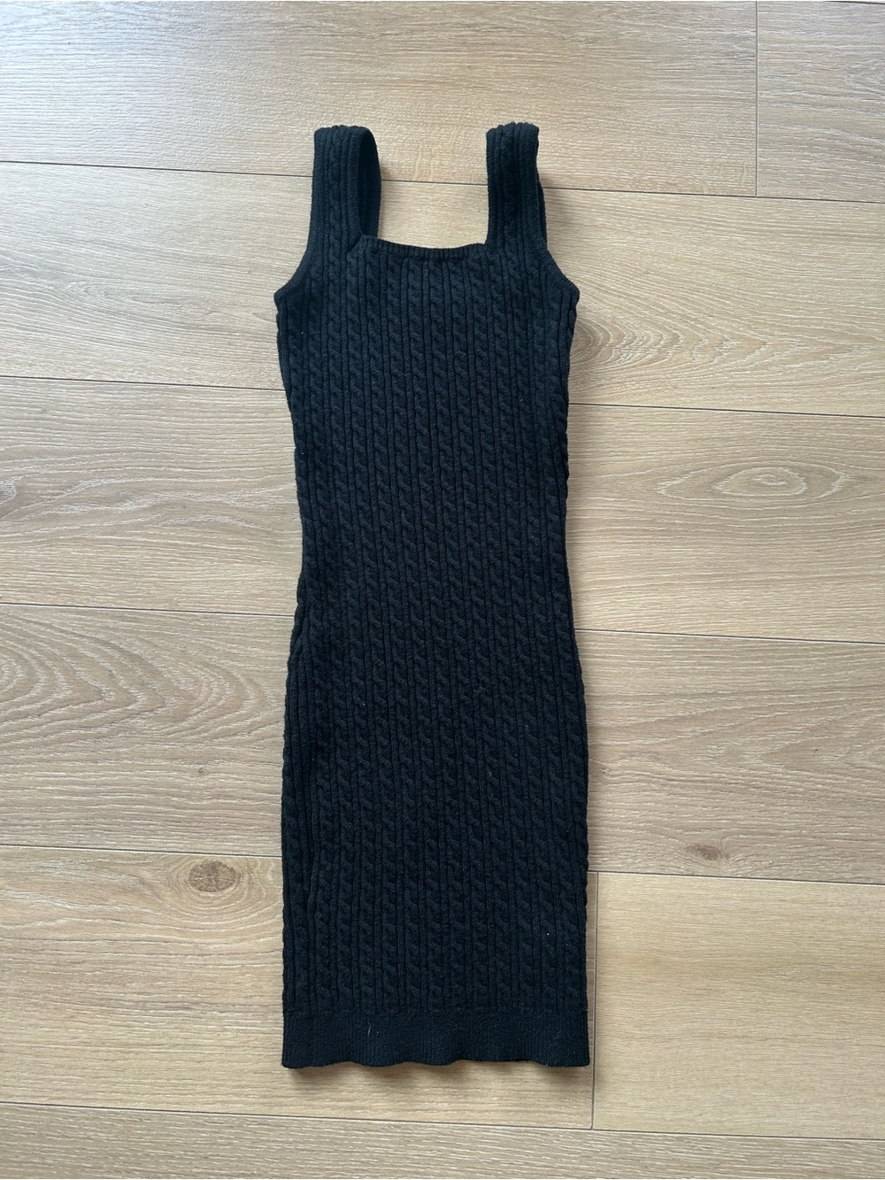 Lulus Women's cable knit patterned stretchy black dress Size Small